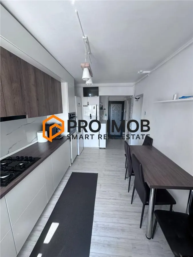 Apartament 3 camere decomandat zona Centru - foto 7