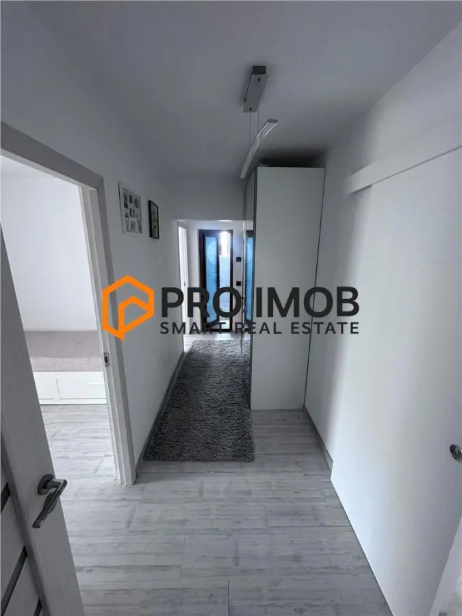 Apartament 3 camere decomandat zona Centru - foto 10