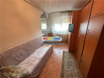 Inchiriere apartament 2 camere, in Ploiesti, zona Democratiei - foto 3