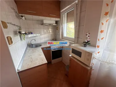 Inchiriere apartament 2 camere, in Ploiesti, zona Democratiei - foto 9