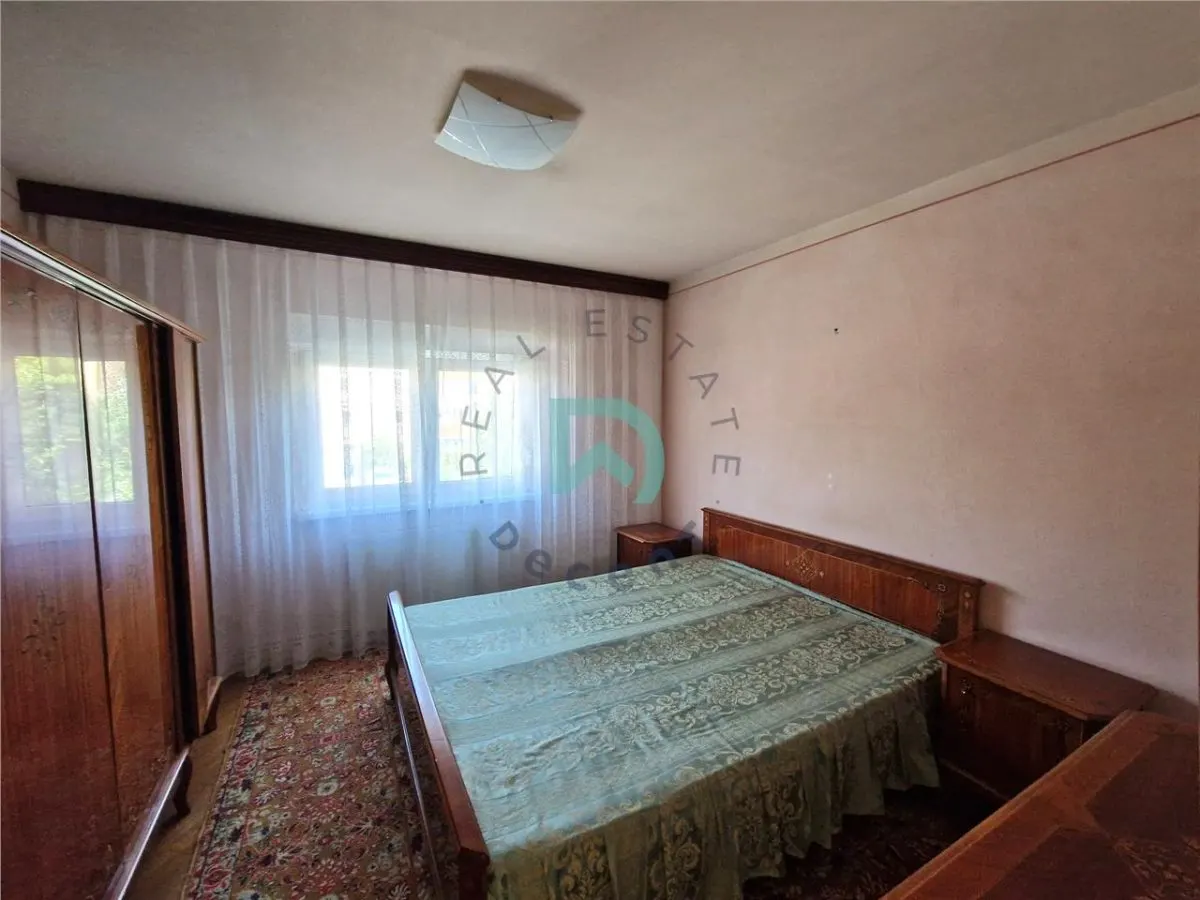 Apartament 3 camere, etaj intermediar,Tractorul, Brasov - foto 1