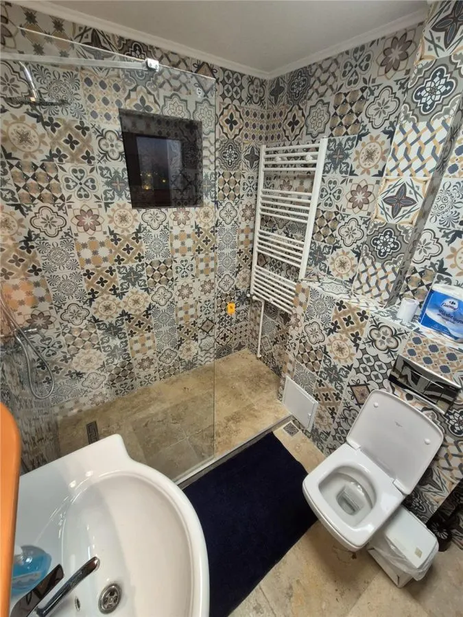 Inchiriere apartament cu 4 camere zona Republicii - foto 12