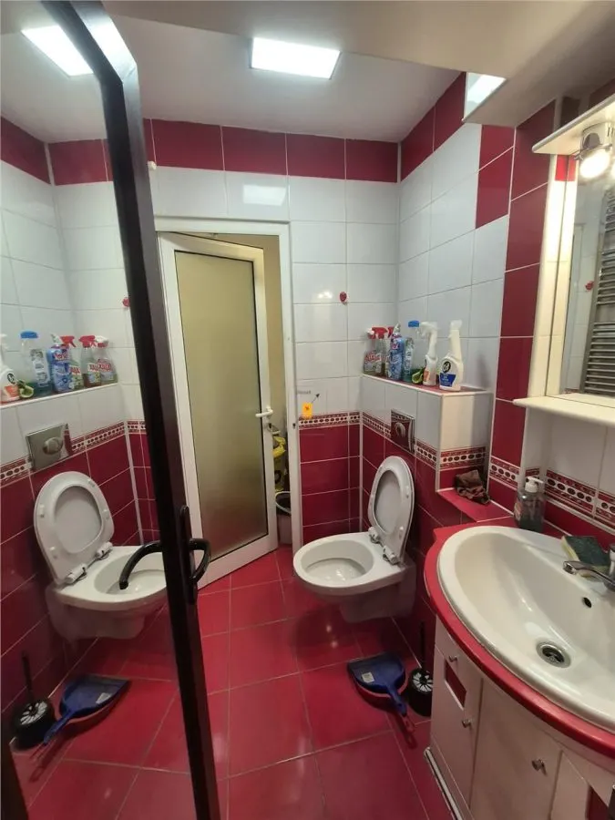 Inchiriere apartament cu 4 camere zona Republicii - foto 13