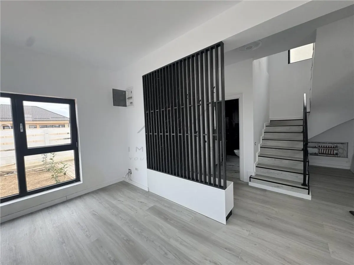 VILA DE VANZARE DOMNESTI LA CHEIE 4 CAMERE - TEREN- PANOURI FOTOVOLTAICE - foto 13