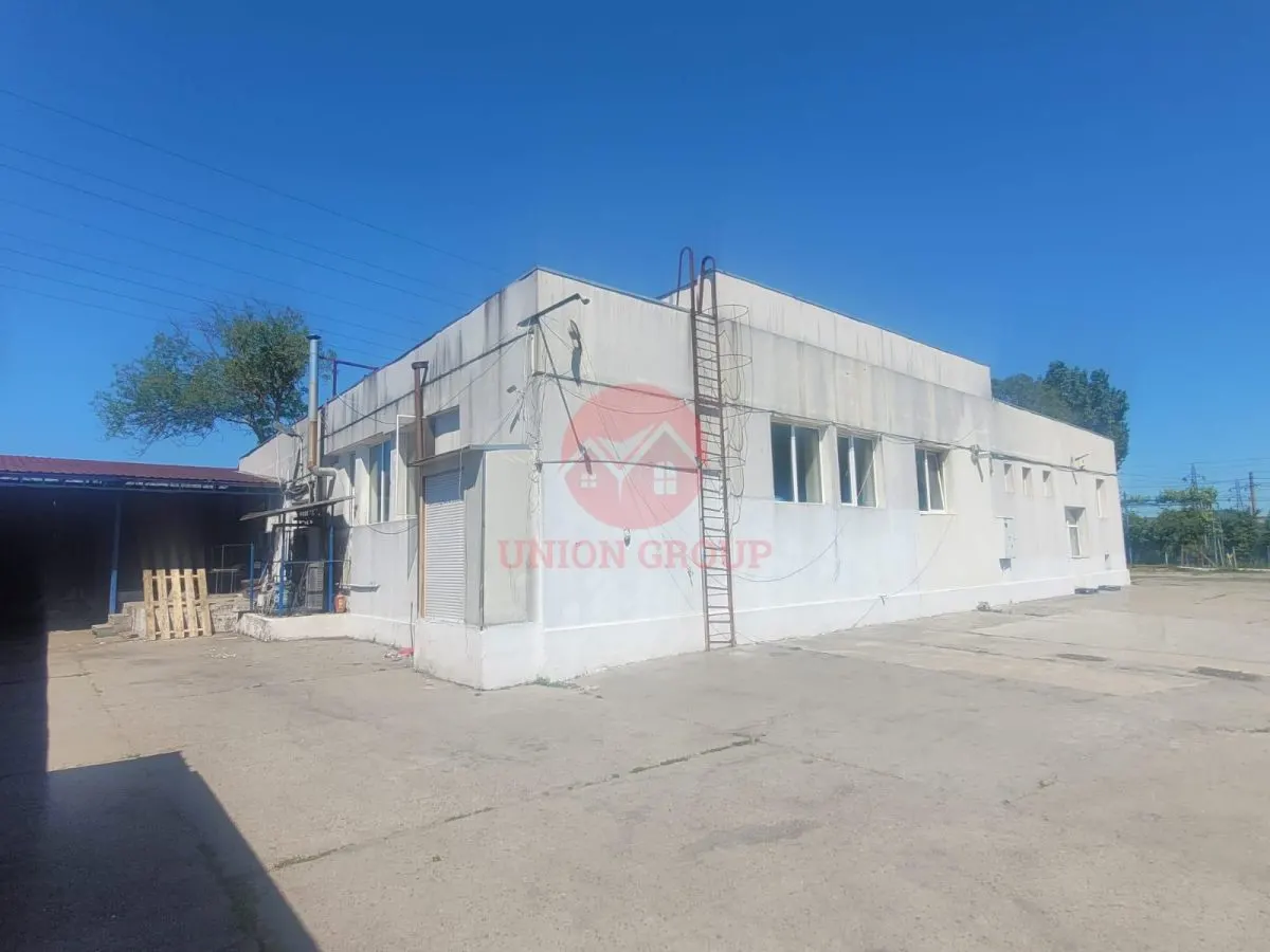 Spatiu Industrial/Hala, peste 750 mp,  Amplasat pe un Teren de 2000 mp, Zona Cet - foto 14