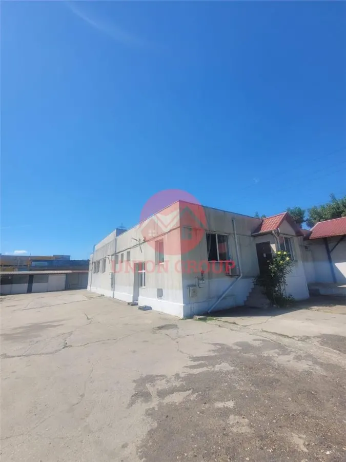 Spatiu Industrial/Hala, peste 750 mp,  Amplasat pe un Teren de 2000 mp, Zona Cet - foto 3