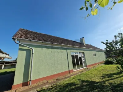 RECO Proprietate cu 2 case si teren mare in Girisu de Cris - foto 2