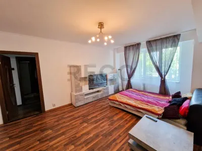 RECO Apartament cu 3 camere renovat complet in Cantemir - Oradea