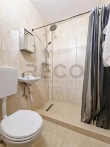 RECO Apartament cu 3 camere renovat complet in Cantemir - foto 21