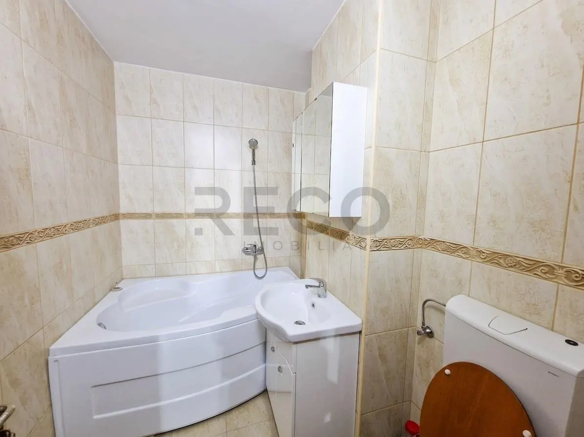 RECO Apartament cu 3 camere renovat complet in Cantemir - foto 9