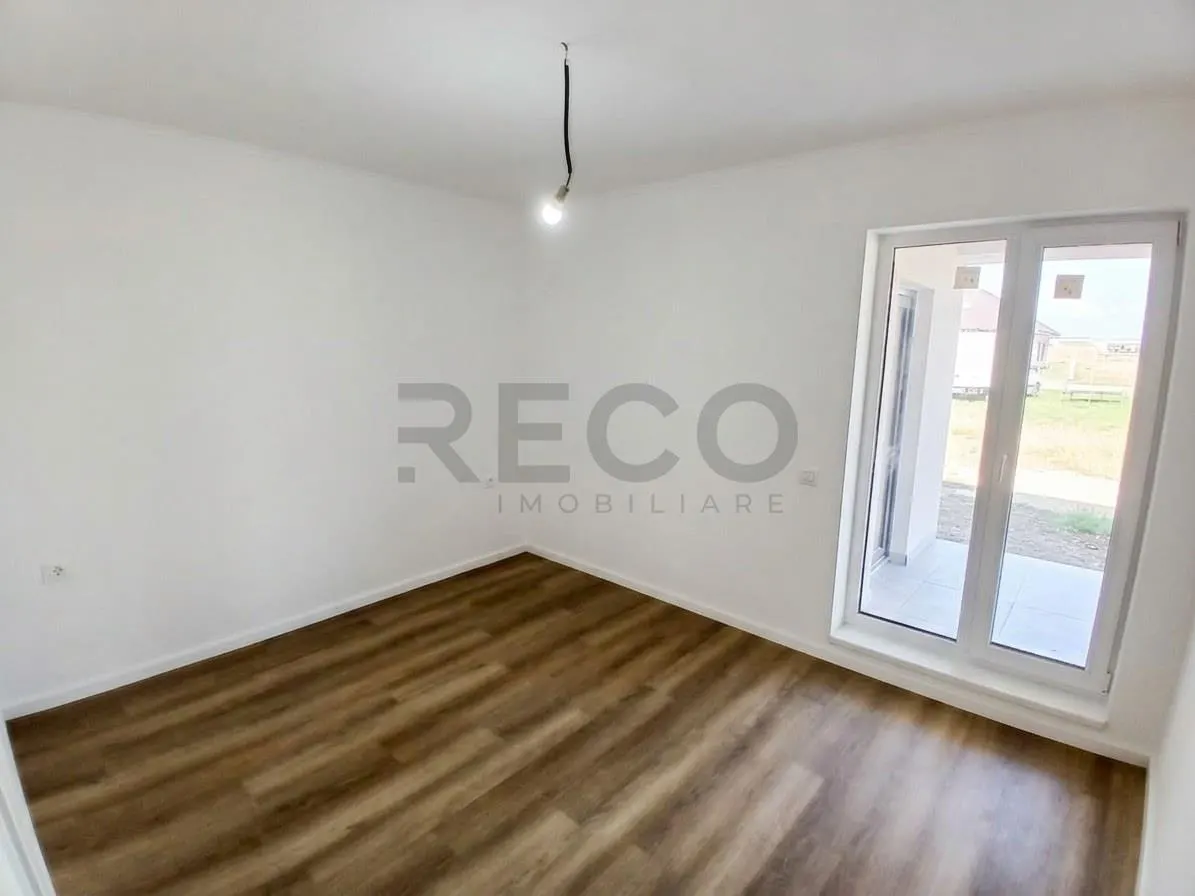 RECO Casa noua cu 4 camere teren 500mp in Santandrei - foto 8