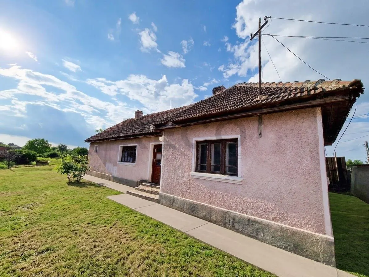 RECO Casa de renovat cu teren mare in Biharia - foto 1
