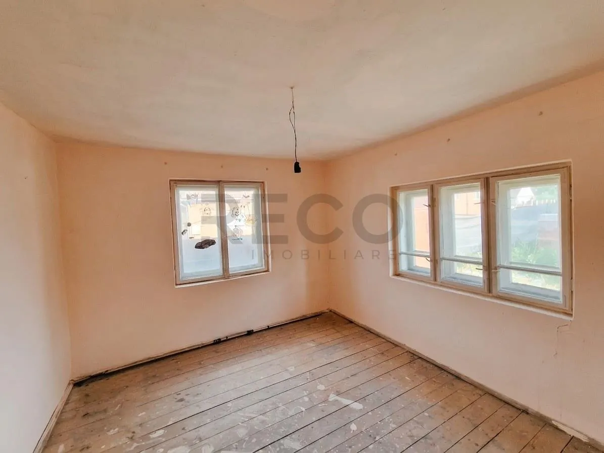 RECO Casa de renovat cu teren mare in Biharia - foto 12