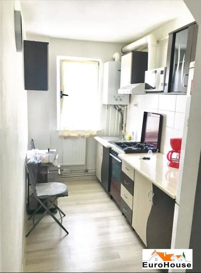 Apartament 3 Camere De Vanzare , Cetate - foto 5