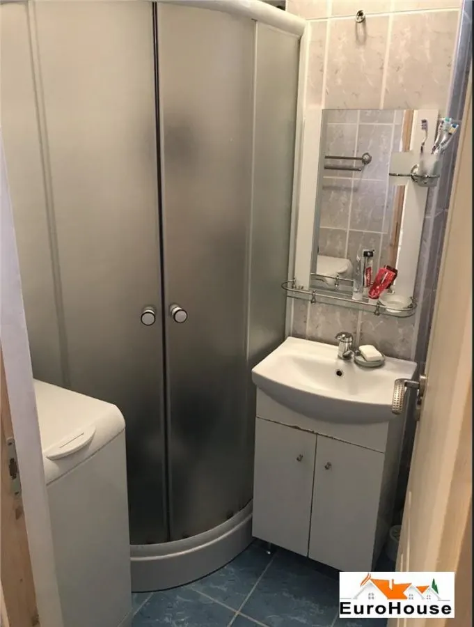 Apartament 3 Camere De Vanzare , Cetate - foto 7