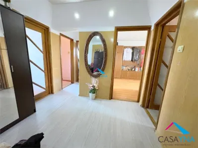 Apartament 3 camere decomandate - 64 mp + balcon 8 mp - Strada Milcov! - foto 6