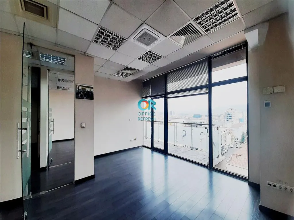 Spatiu de birouri de inchiriat (242 mp)  - zona centrala - foto 3