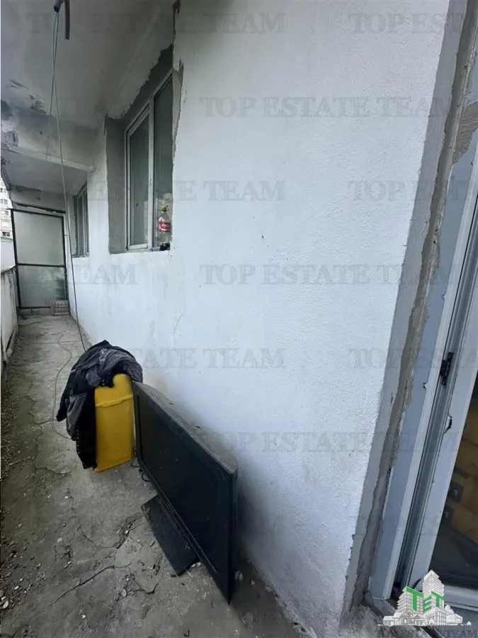 Apartament de 3 camere renovat complet, Drumul Taberei, 4 min metrou Raul Doamnei - foto 2
