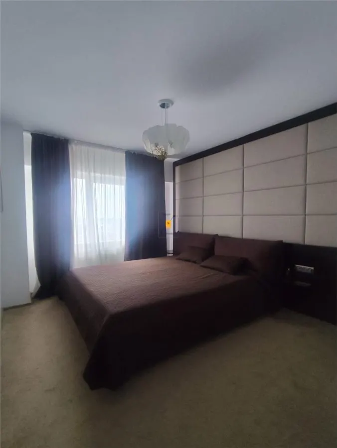 Inchiriere apartament  3 camere zona Centrala - foto 3