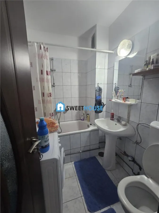 Apartament Primitor cu 3 Camere - foto 12