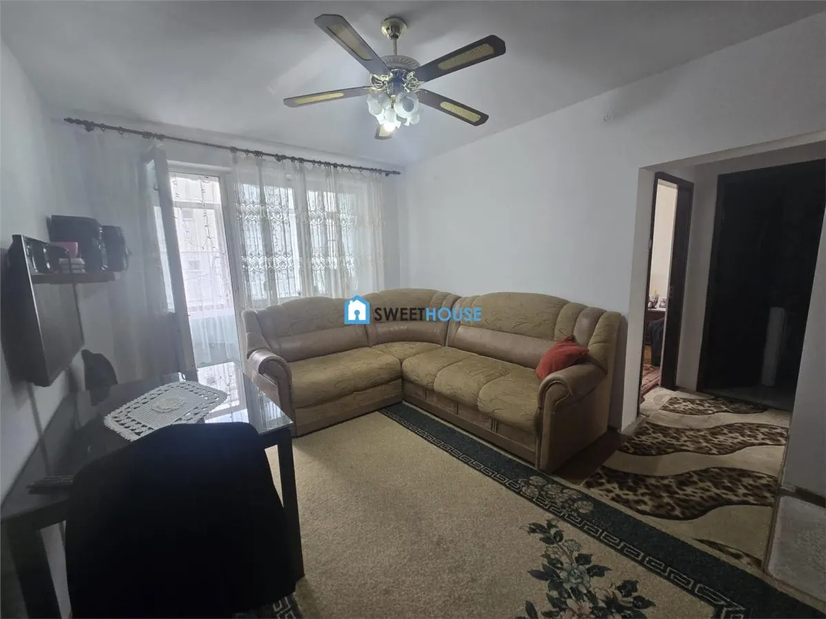Apartament Primitor cu 3 Camere - foto 10