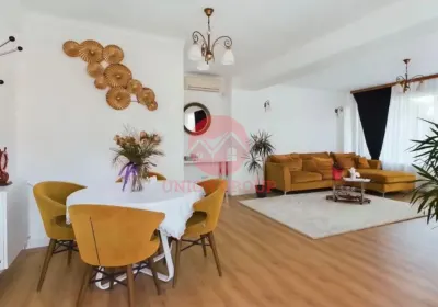Afacere la Cheie! Hotel Splendid 20 Camere Mamaia Nord, Zona Centrala, la Cateva minute de Plaja - Mamaia-Sat