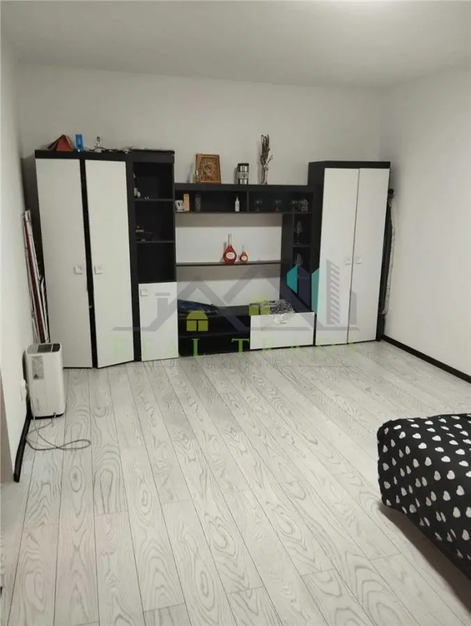 Apartament 2 camere decomandat Centrul Civic- Toamnei - foto 1