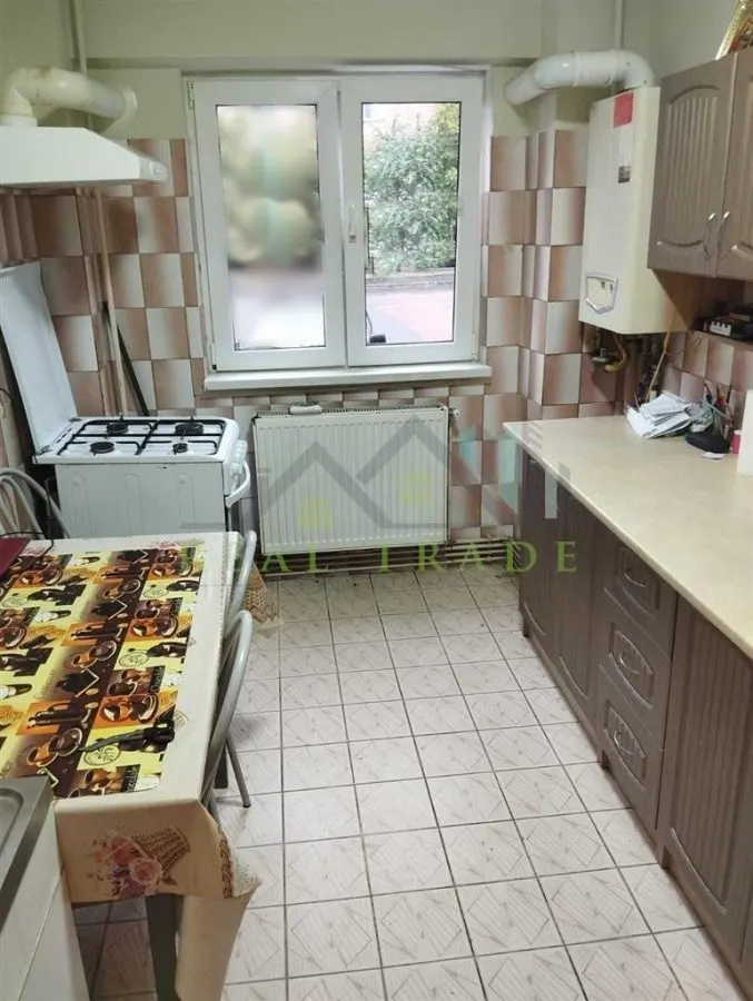 Apartament 2 camere decomandat Centrul Civic- Toamnei - foto 5