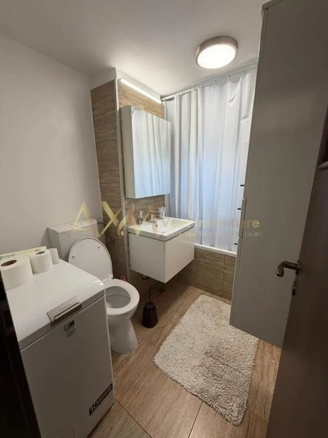 Inchiriere apartament 3 camere - foto 15