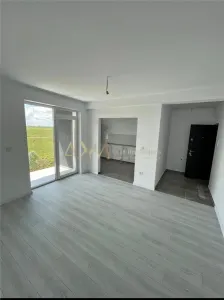 Vanzare apartament 2 camere - foto 4