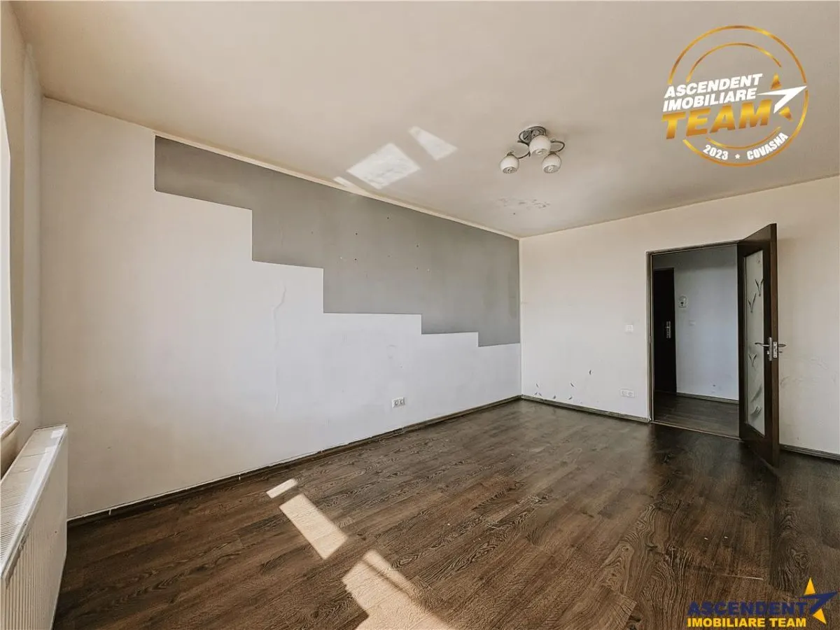 2 camere, decomandat structuratem vedere deschisa, Simeria, Str. Dealului, Sfantu Gheorghe, Covasna - foto 1