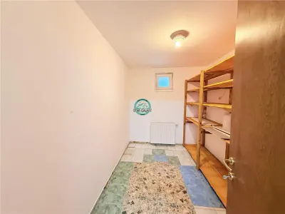 Vand casa in Sancrai cu 5 camere, 2 bai avand un teren generos de 1000mp - foto 18