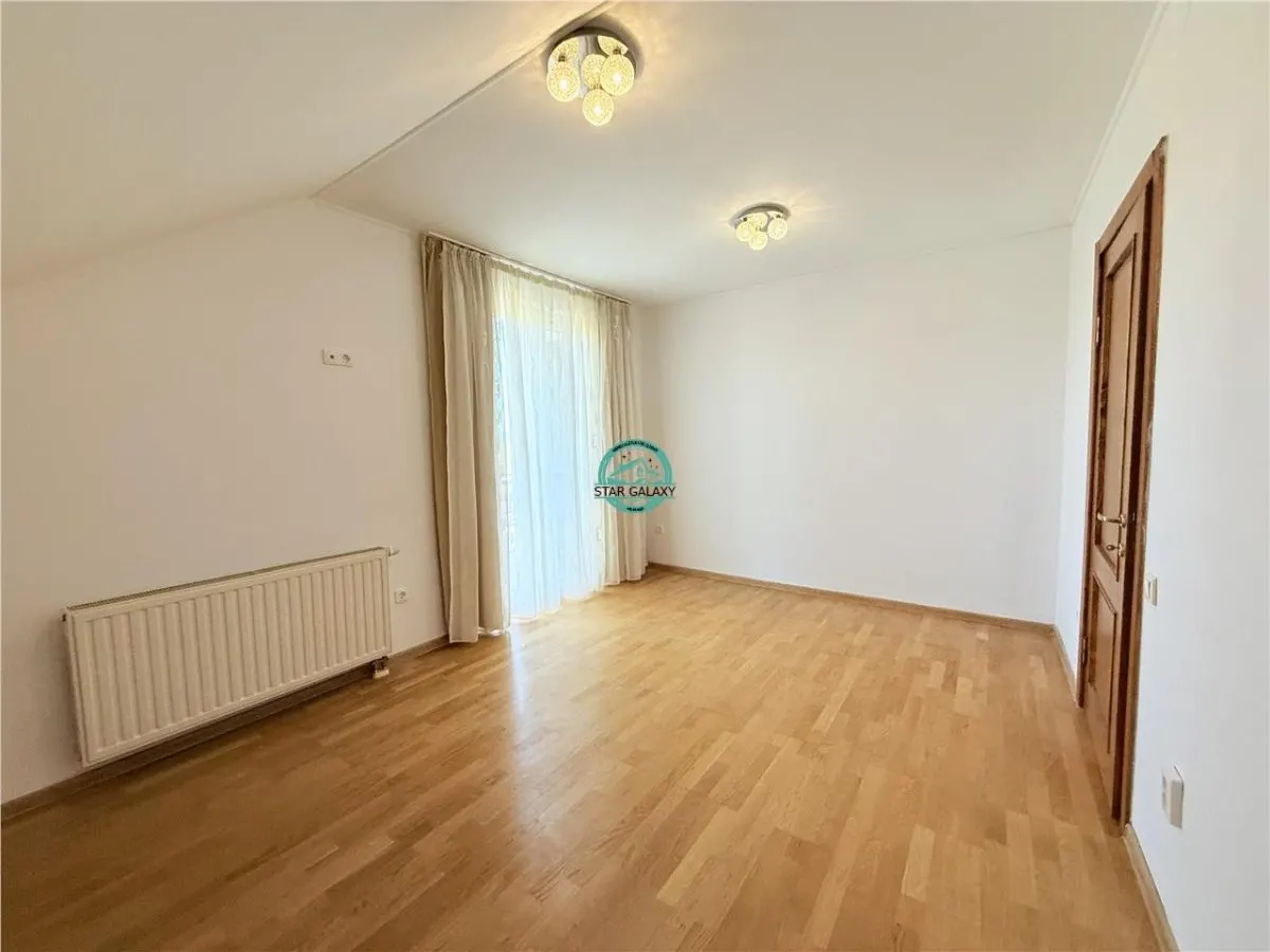 Vand casa in Sancrai cu 5 camere, 2 bai avand un teren generos de 1000mp - foto 9