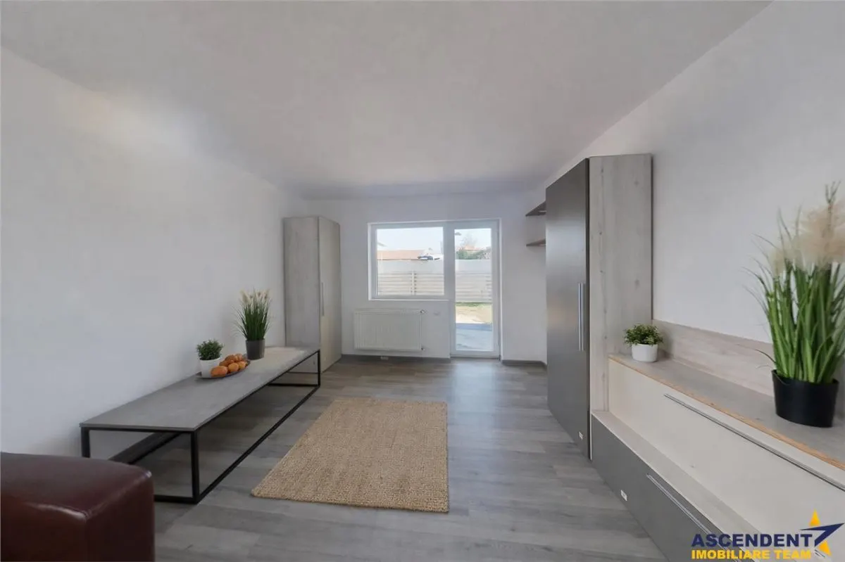 Casa cu 5 camere, curte individuala, Tarlungeni, Izvor, Brasov - foto 3