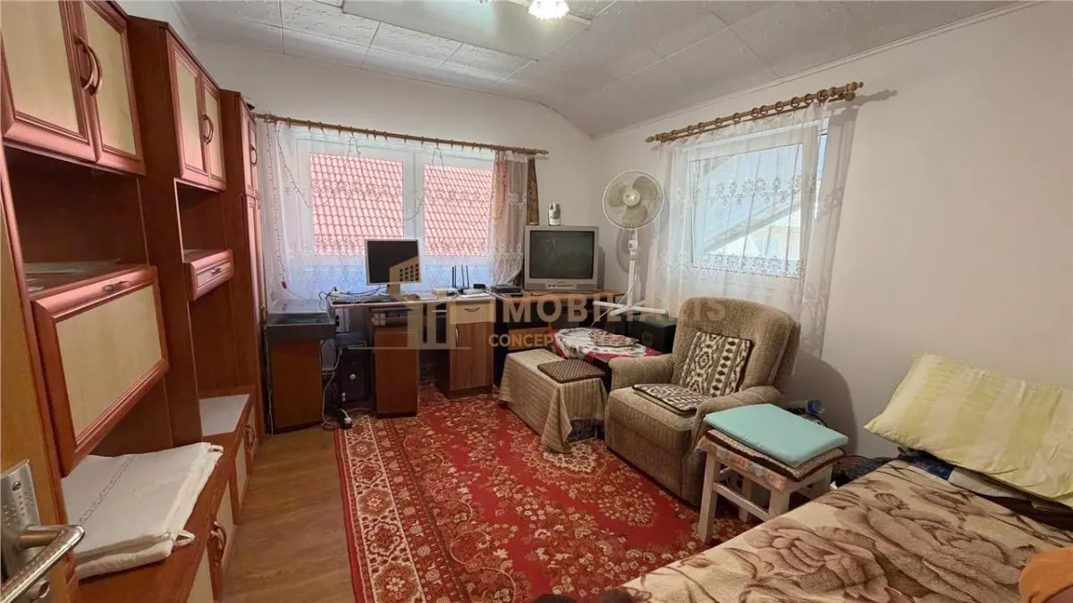 Casa de vanzare, zona Valea Rosie - foto 4
