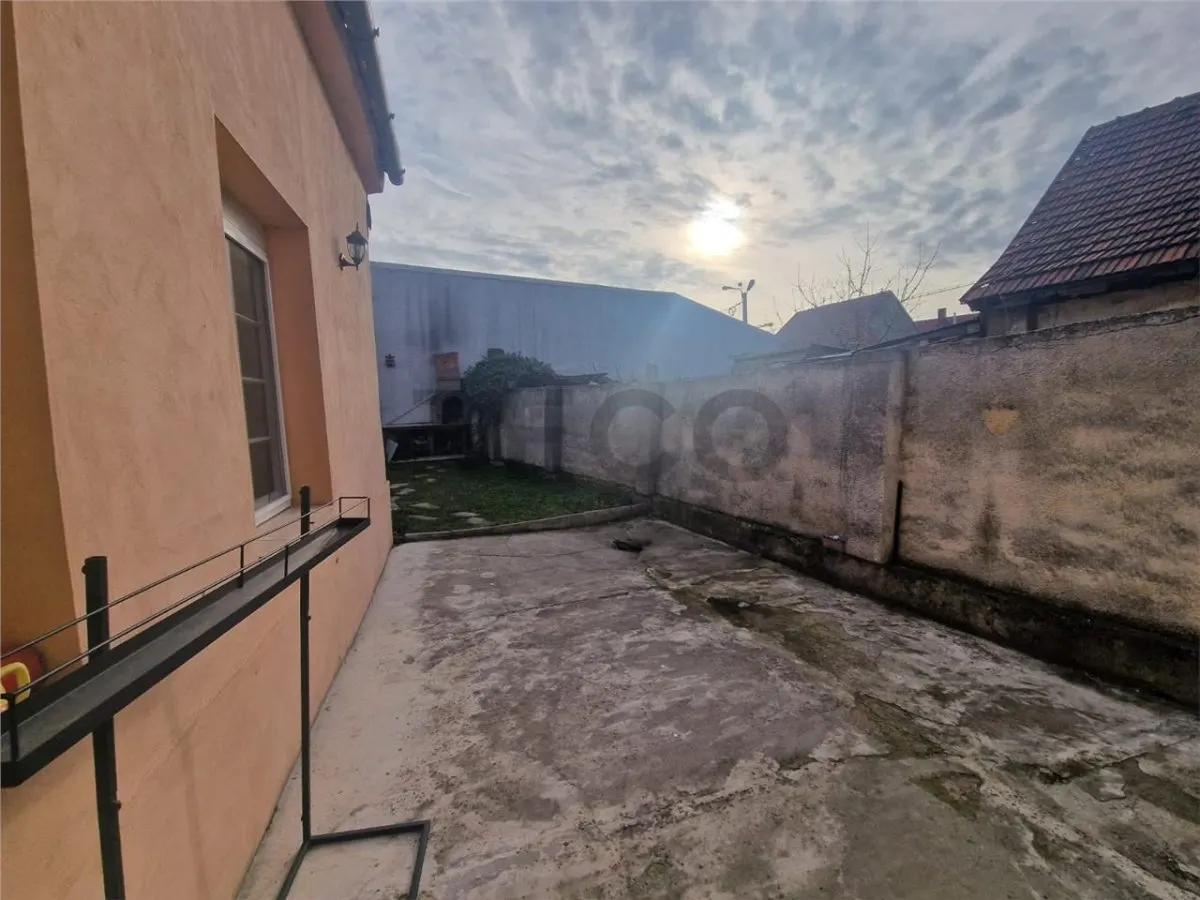 RECO Casa gata de mutat zona centrala Oradea - foto 4