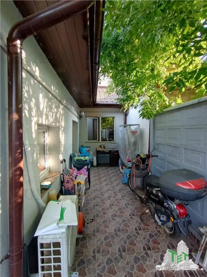 Casa cu 3 camere si 2 bai pe parter, cu SU 65mp in Sectorul 5, aproape de piata RAHOVA. - foto 1