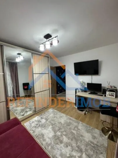 Vanzare apartament 2 camere / decomandat / Drumul Taberei / Etaj 2/10 - foto 3