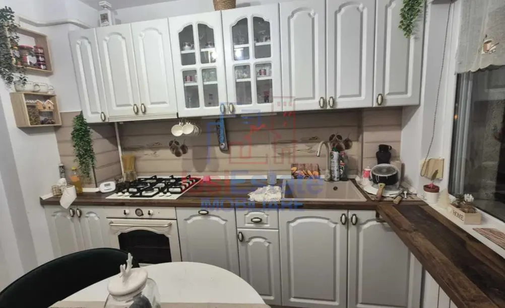 Apartament 3 camere zona Podu Ros - foto 5