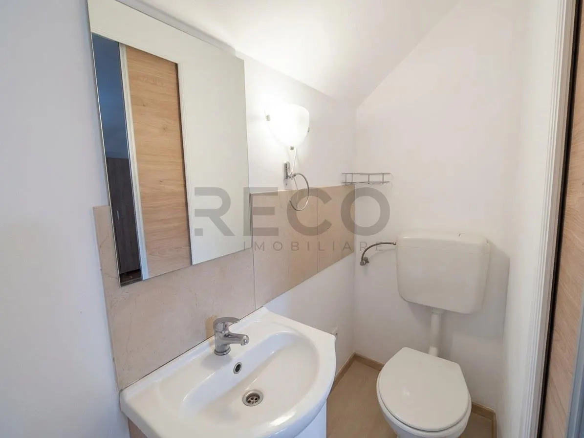 RECO Casa renovata complet la curte comuna in Cantemir - foto 14
