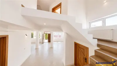 Nivel in casa, recomandat si activitati birou,  Tractorul , Brasov - Brasov