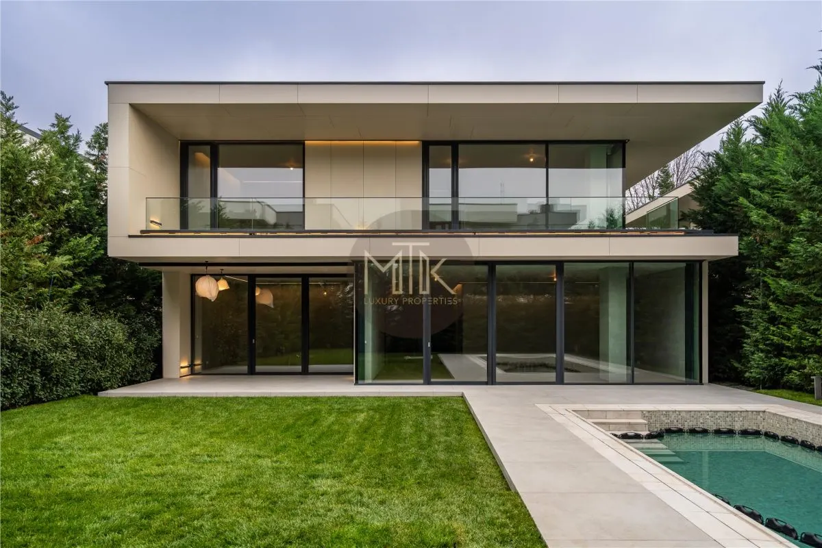 Vila de Lux Individuala cu Piscina si Finisaje Premium - 7 cam. | Iancu Nicolae - foto 1