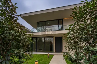 Vila de Lux Individuala cu Piscina si Finisaje Premium - 7 cam. | Iancu Nicolae - foto 2