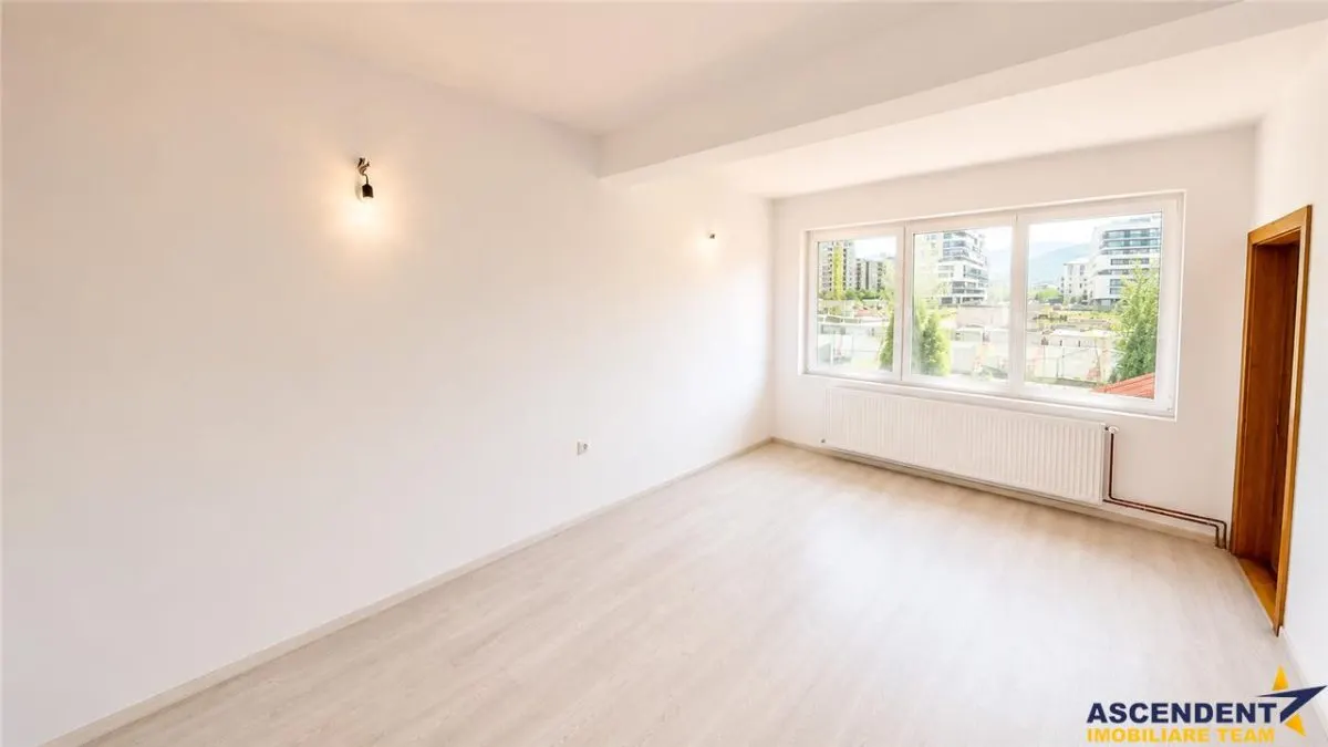 Nivel in casa, recomandat si activitati birou,  Tractorul, Brasov. - foto 4