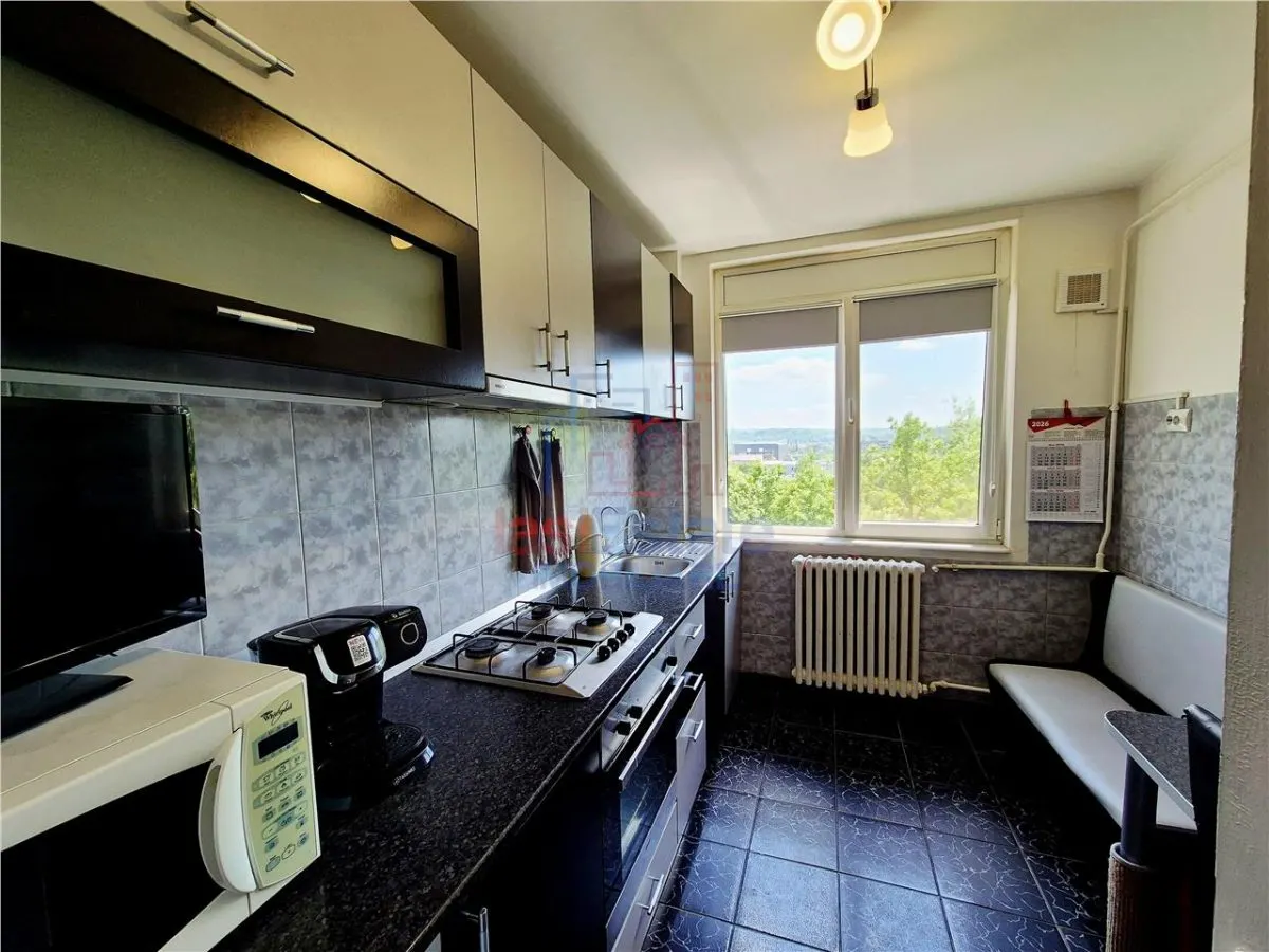 Apartament 3 Camere Luminos si cu Vedere Frumoasa - foto 12