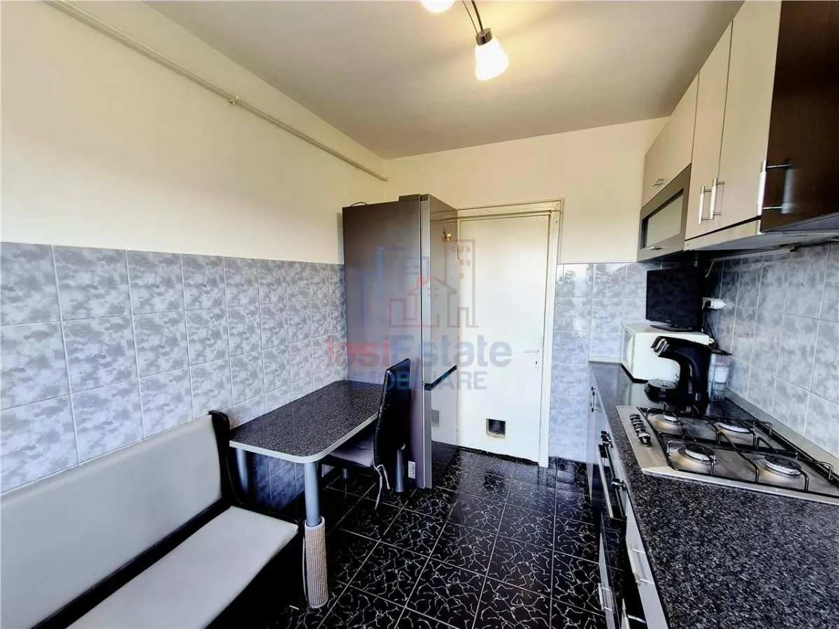 Apartament 3 Camere Luminos si cu Vedere Frumoasa - foto 13