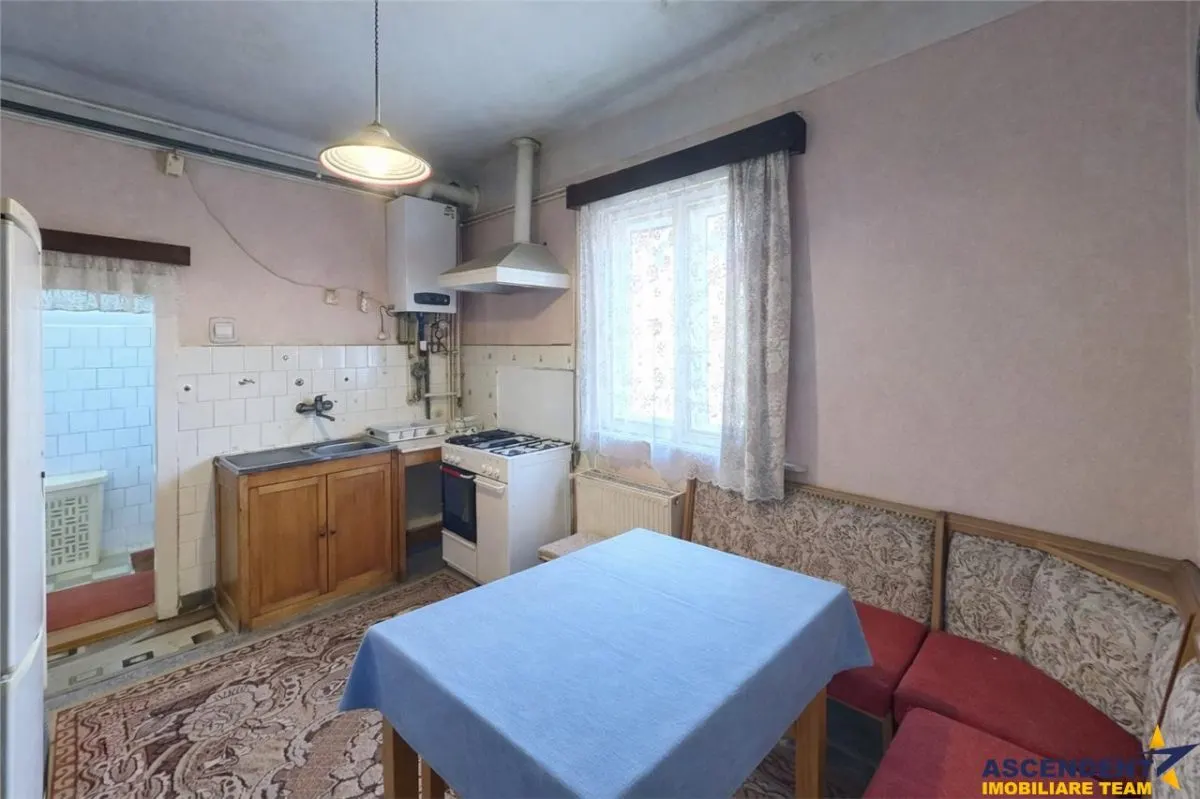 Casa:farmec traditional,gradina,curte,acces auto,pivnita,pod,anexe,Remetea,Targu Mures - foto 10