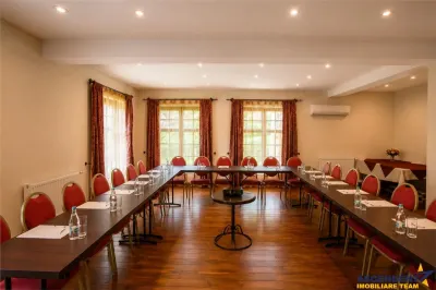 Resort montan cu: restaurant, wellness, 4.300mp teren, 5 min de Castelul Bran - foto 12
