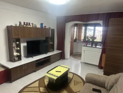 Apartament 2 camere decomandat Racadau - Brasov