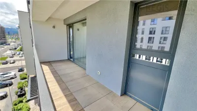 Apartament PREMIUM Coresi Kasper UPGRATED, amenajare ROVERE, 2 parcari, boxa - foto 17